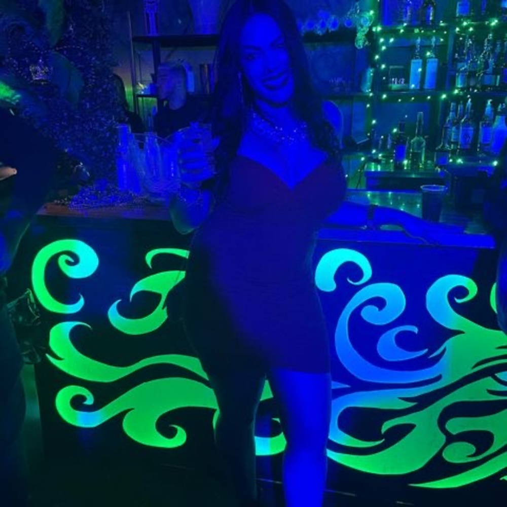 Meet your Posher, Desiree